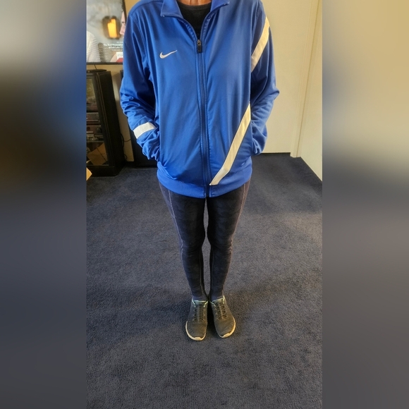 NIKE Blue & White  Athletic Jacket With Dri-fit Size S/M NEW - Picture 12 of 16